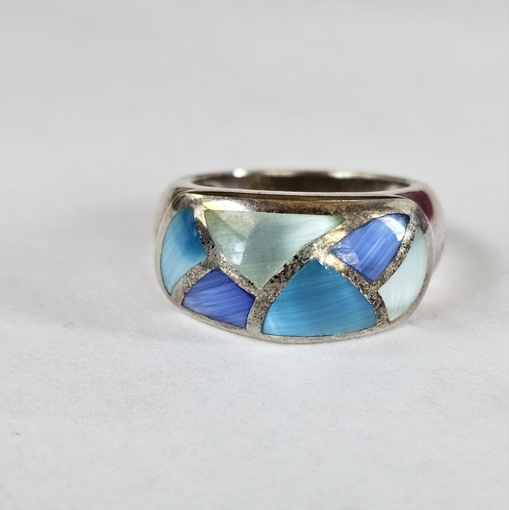 Genuine Vintage Mother of Pearl Ring in Sterling Silver Size 7!
